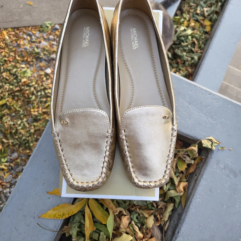 Michael Kors Eve Mocassin Driver Shoe Gold Metallic Flats Sz 11 New In Box - Picture 8 of 11